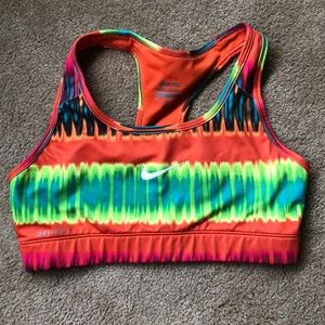 Nike pro sports bra